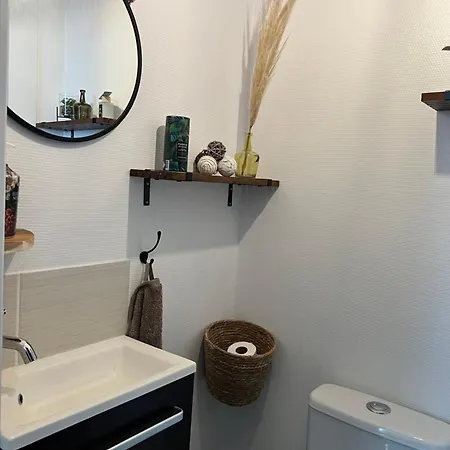 - Nouveau - Bienvenue A Azelma - Cozy Et Proche De Naval Group アパート