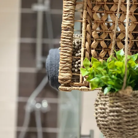 - Nouveau - Bienvenue A Azelma - Cozy Et Proche De Naval Group Apartment *