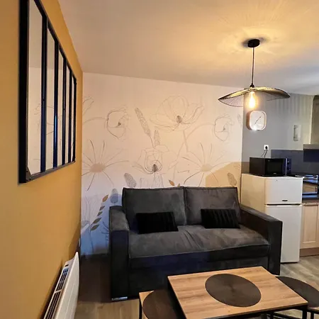 Apartment - Nouveau - Bienvenue A Azelma - Cozy Et Proche De Naval Group *