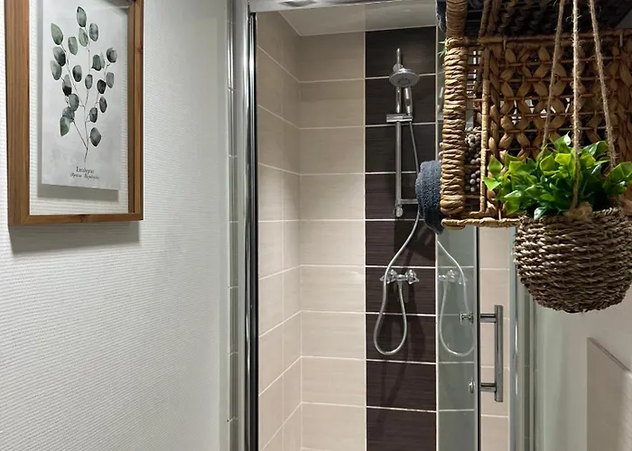 - Nouveau - Bienvenue A Azelma - Cozy Et Proche De Naval Group *