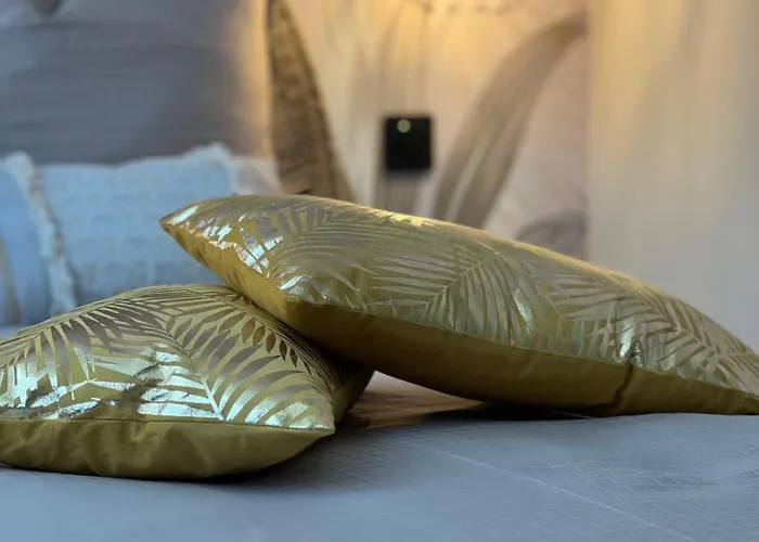 - Nouveau - Bienvenue A Azelma - Cozy Et Proche De Naval Group Apartment *